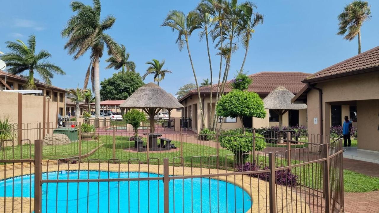 Gecko Inn Richards Bay Esterno foto
