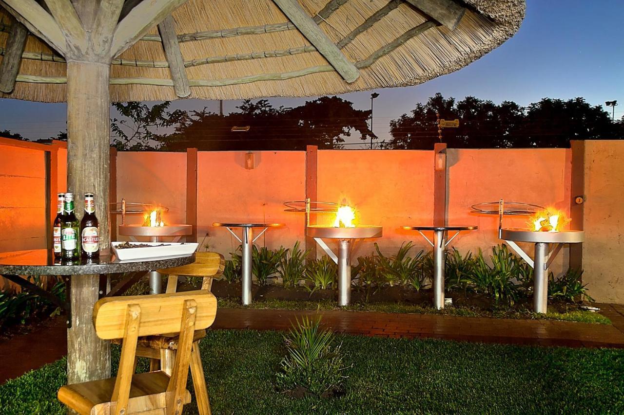 Gecko Inn Richards Bay Esterno foto